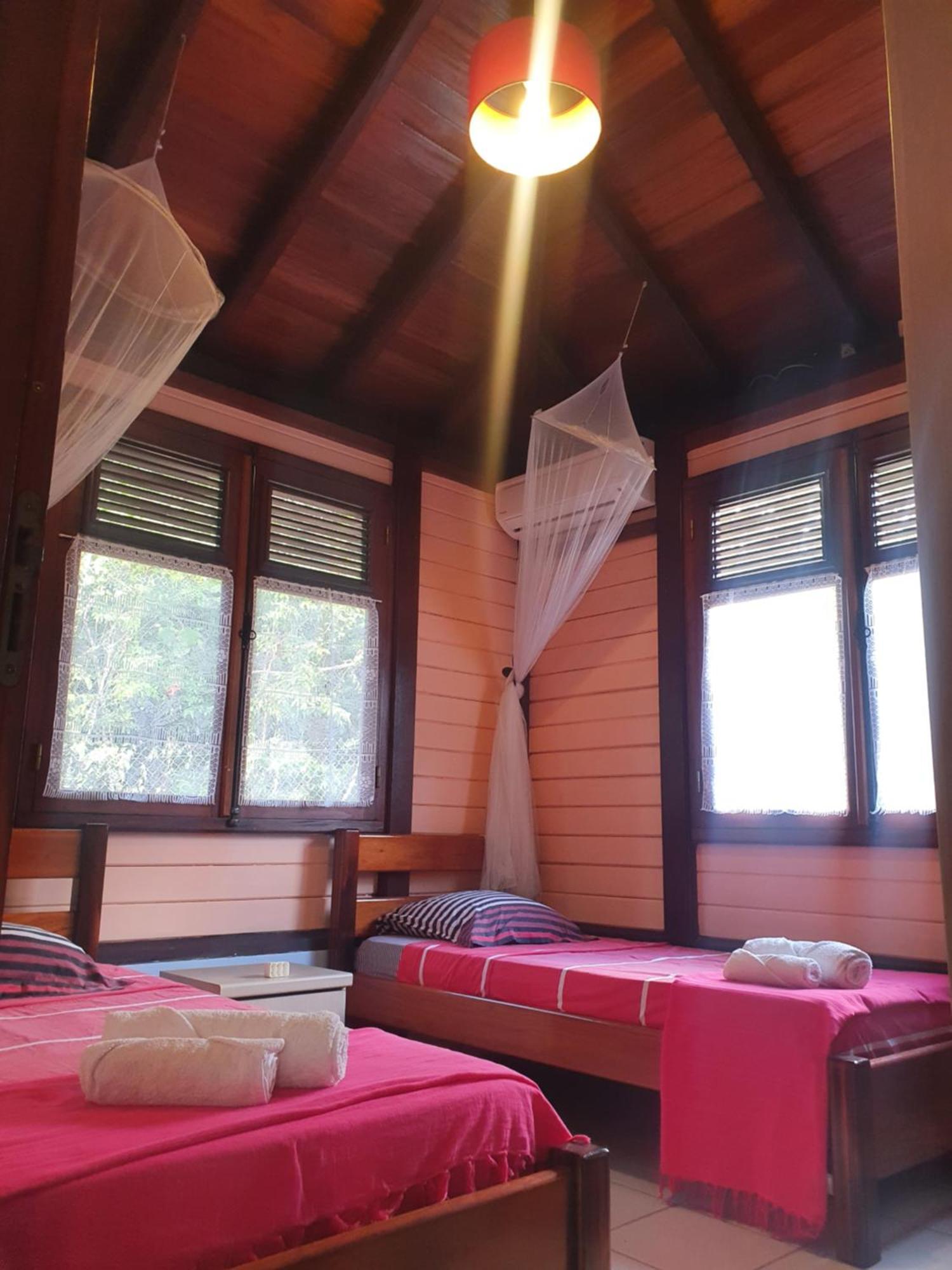 Cottage La Pointe Marine Деше Экстерьер фото